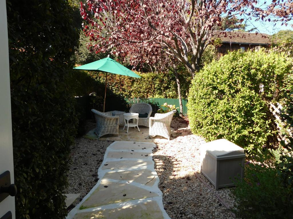Lincoln Green Inn Carmel-by-the-Sea Exterior foto